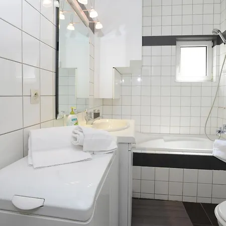 Center Place De L'ancienne Douane - 