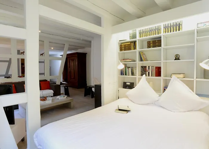 شقة Center Place De L'ancienne Douane - 